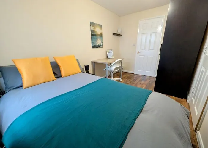 En Suite Room - Central Location