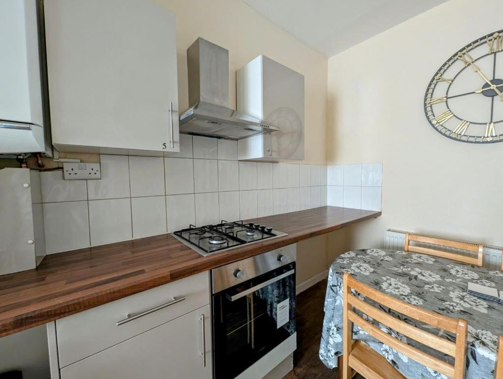 En - Location Hounslow